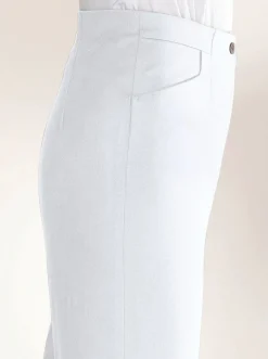 Bügelfaltenhose in Bauch-weg-Form
