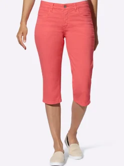 Caprijeans mit kurzen Fußschlitzen