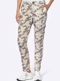 Cargohose im Camouflage-Dessin