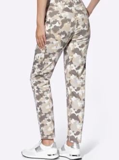 Cargohose im Camouflage-Dessin