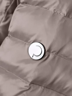 Leichtdaunenjacke mit Pack-away-Beutel für unterwegs