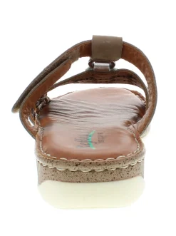 Pantolette mit sommerlicher Perforation