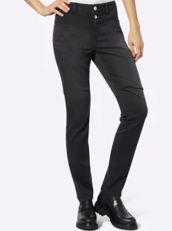 Röhrenjeans mit Nieten