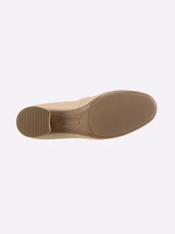 Slipper mit elastischem Einsatz