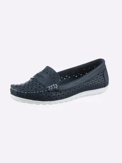 Slipper mit Lochmuster