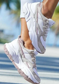 Sneaker