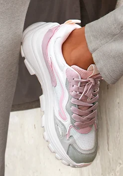 Sneaker