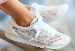 Sneaker