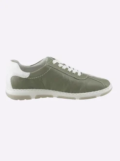 Sneaker für kräftige Füße