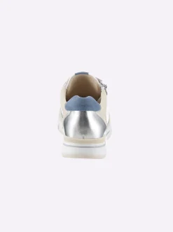 Sneaker im Mix aus Glatt- und Veloursleder