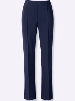 Webhose mit weiten Beinen